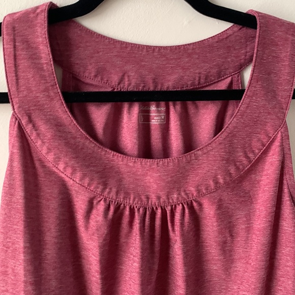 Comfortable tank top - Picture 2 of 8